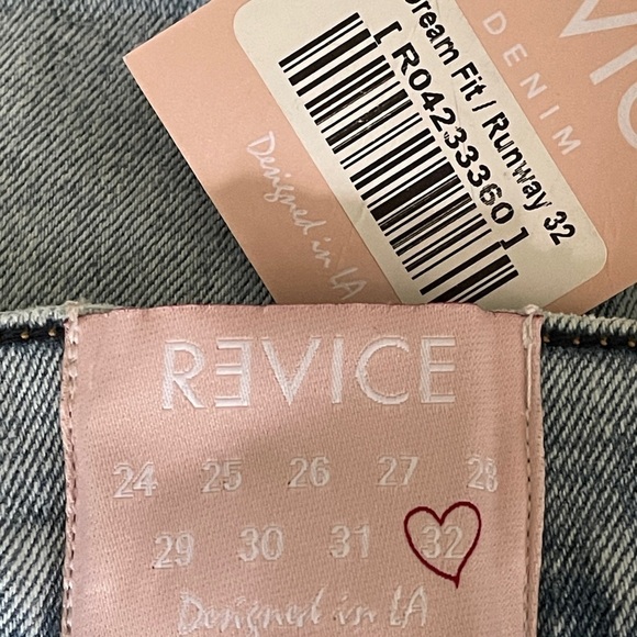 Revice Dream Fit Jeans | Light Wash Distressed Straight Leg Denim | Size 32 - Picture 7 of 9